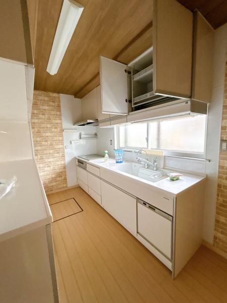 西伯郡伯耆町岸本の中古一戸建て(キッチン)
