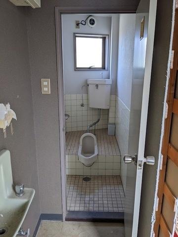 義方町ビル5階建て