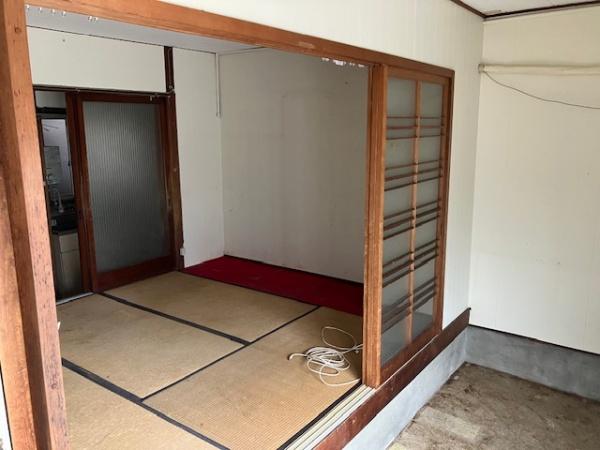 東本町４丁目戸建て