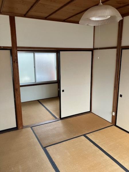 東本町４丁目戸建て