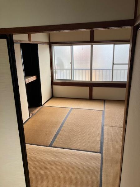 東本町４丁目戸建て