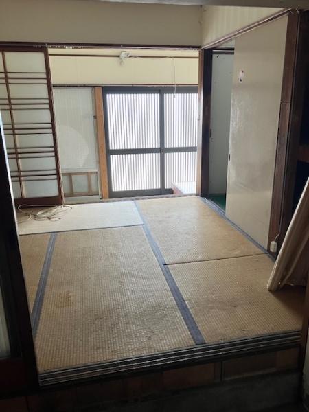 東本町４丁目戸建て