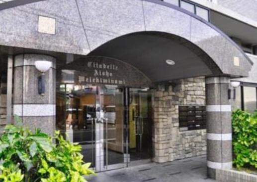 シャトレ愛松名駅南