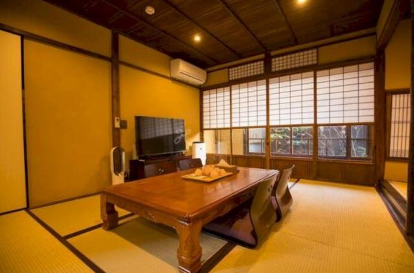 京都市上京区油小路堀川の間中立売上る松之下町の中古一戸建て