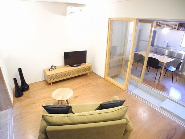 京都市中京区壬生松原町の中古一戸建て(リビング)