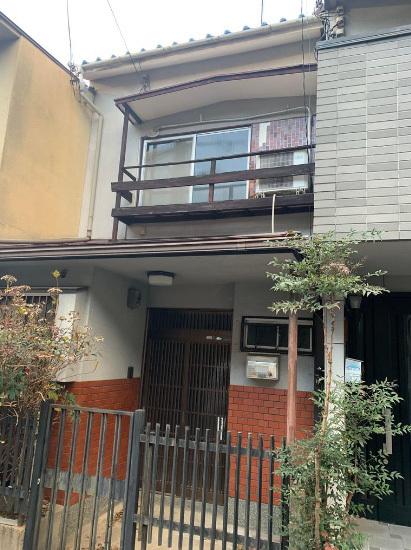 京都市下京区西七条西八反田町の中古テラスハウス