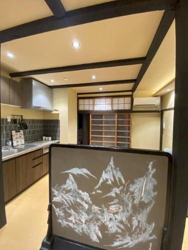 京都市上京区浄福寺通下立売下る中務町の中古テラスハウス