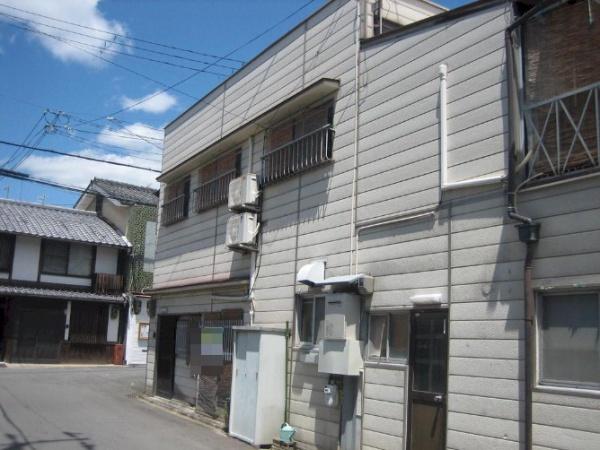 京都市上京区今小路通御前通西入紙屋川町の中古テラスハウス