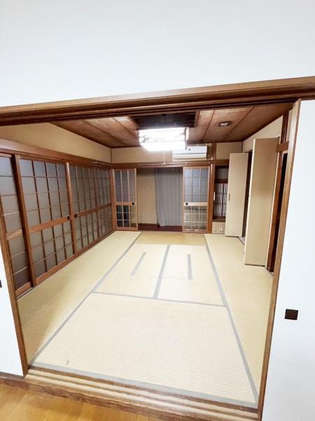 蘆山寺通面す　事務所付き住宅