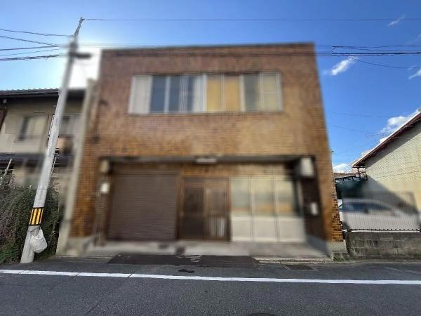 京都市中京区新椹木町通竹屋町上る西革堂町の店舗付住宅