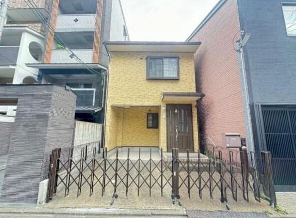 京都市中京区三条通油小路下る三条油小路町の中古一戸建