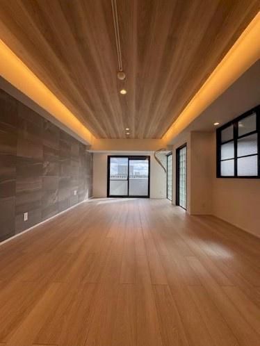 ロイヤルコート柳馬場