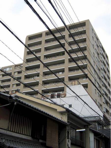 ユニハイム四条大宮駅前