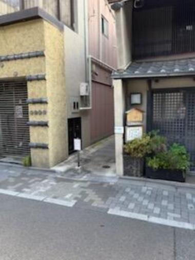 京都市中京区三条通柳馬場東入中之町の中古一戸建て