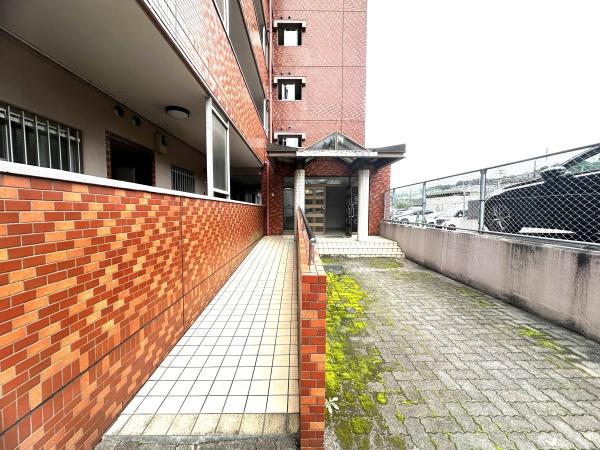 エメラルドマンション古国府