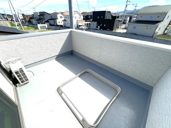 大分市大字丹生の中古一戸建て(バルコニー)