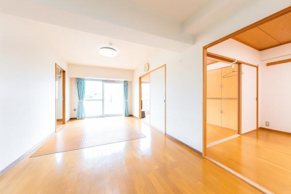 サーパス南春日