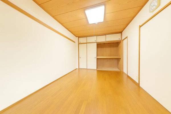 サーパス南春日