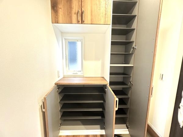 PTELAS牧1丁目　3号棟