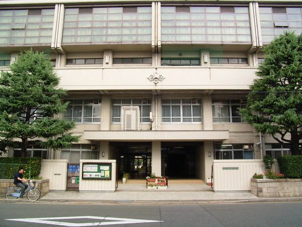 京都市伏見区西大文字町の土地(京都市立伏見中学校)