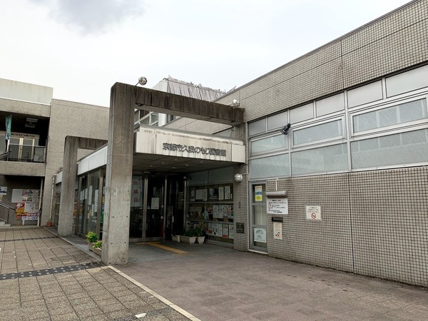 京都市伏見区久我御旅町の新築一戸建(京都市久我のもり図書館)