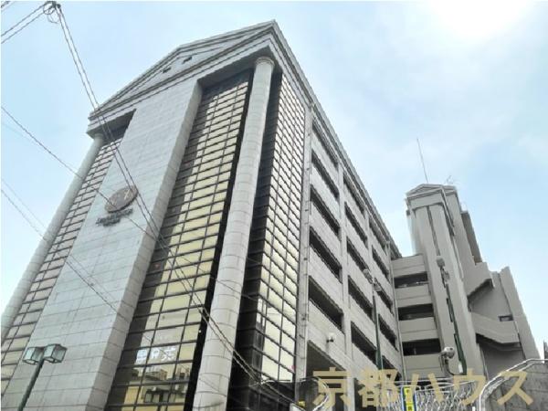 デルフィ西大路
