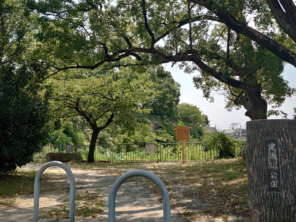 京都市伏見区淀下津町の新築一戸建(淀城跡公園)