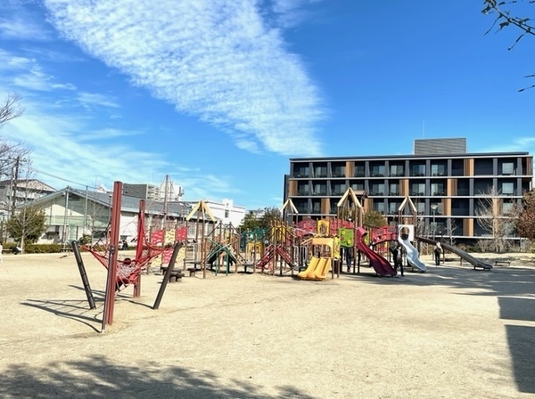 京都市下京区西七条北東野町の土地(梅小路公園)