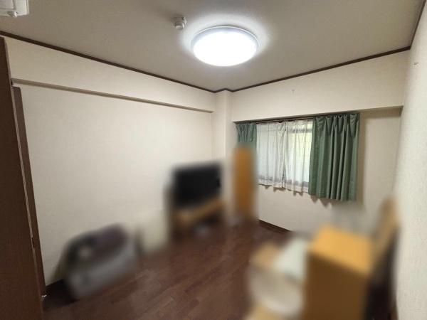 デルフィ西大路