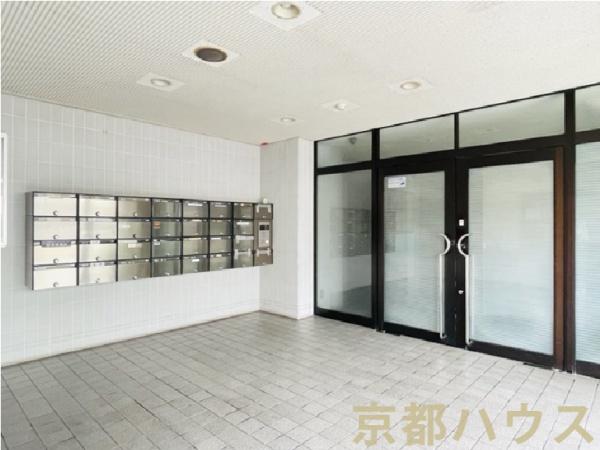 デルフィ西大路