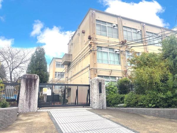 京都市右京区嵯峨野有栖川町の土地(京都市立蜂ケ岡中学校)