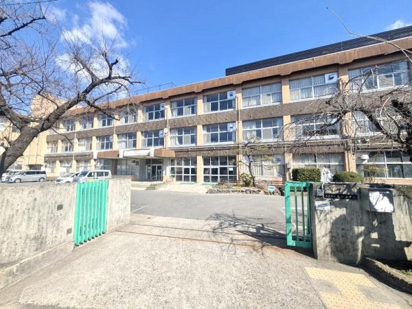 パデシオン六地蔵(宇治市立木幡小学校)