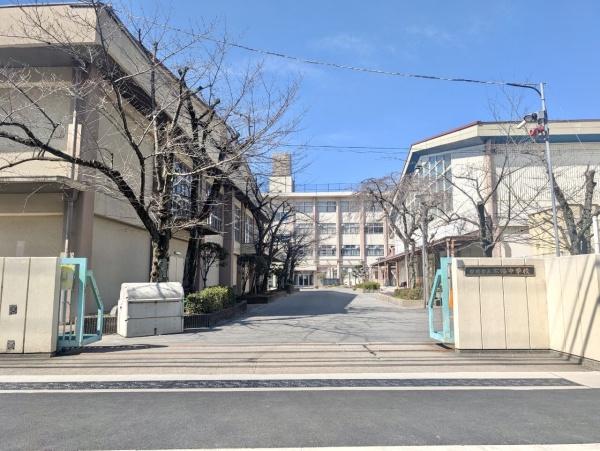 パデシオン六地蔵(宇治市立木幡中学校)