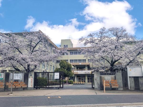 朝日プラザ向島南(宇治市立槇島中学校)