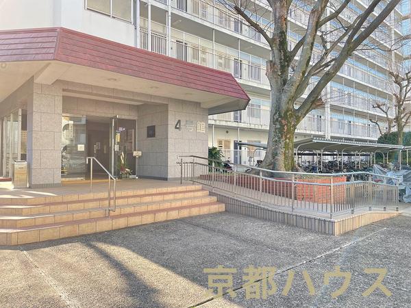 桂川ハイツ4号館
