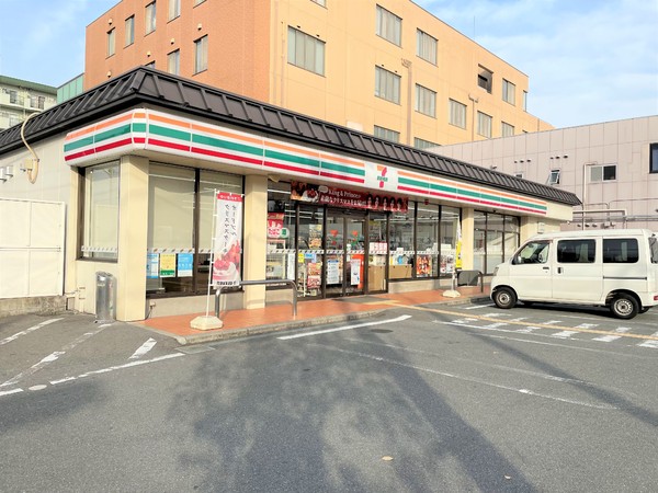 葛野ハイツ(セブンイレブン京都吉祥院向田東町店)