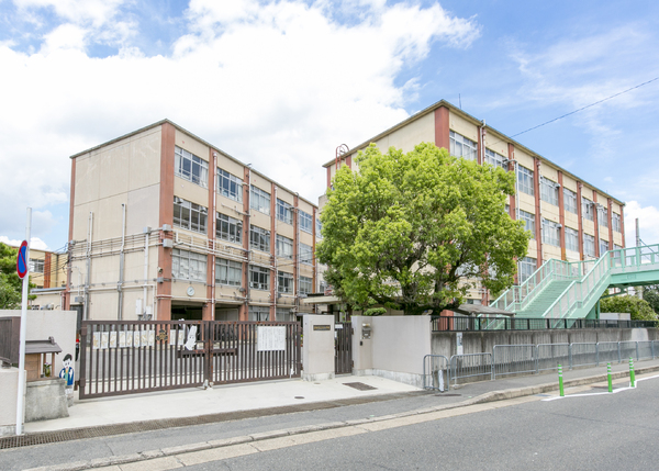 京都市山科区西野山欠ノ上町の新築一戸建(京都市立百々小学校)