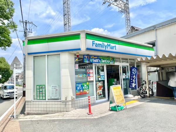 京都市伏見区深草七瀬川町の中古一戸建て(ファミリーマート京阪藤森駅前店)