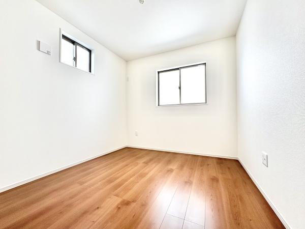 京都市伏見区日野西大道町の新築一戸建