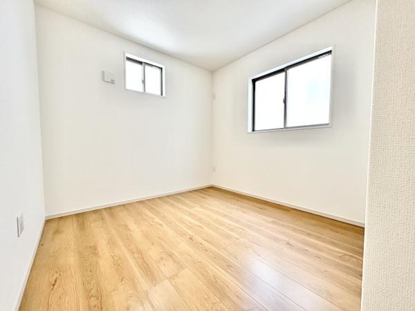 京都市伏見区日野西大道町の新築一戸建