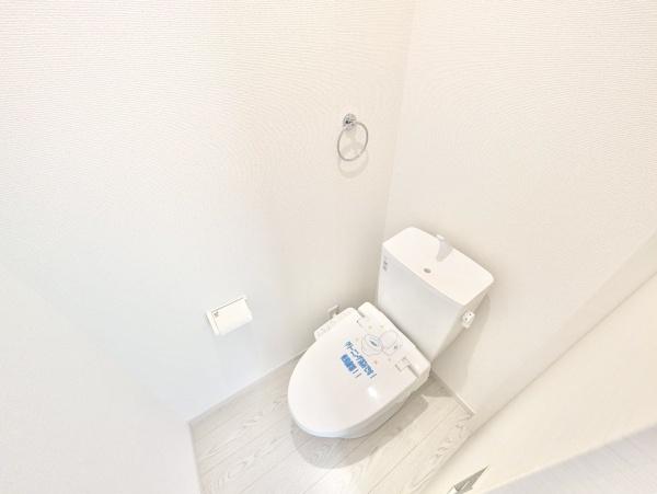 京都市西京区大原野上里鳥見町の新築一戸建(トイレ)