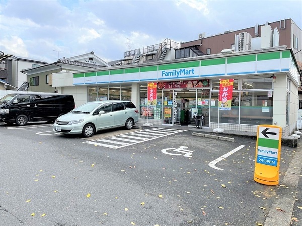 京都市右京区西京極南方町の土地(ファミリーマートかどの七条店)