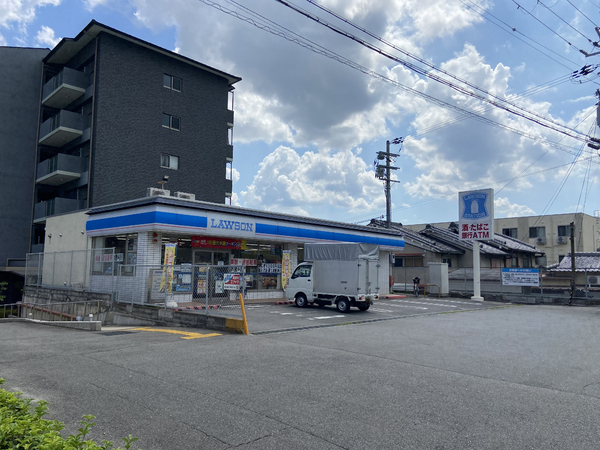 西京極大門ハイツ(ローソン西京極佃田店)