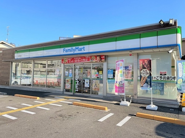 石原住宅E棟(ファミリーマート吉祥院嶋店)