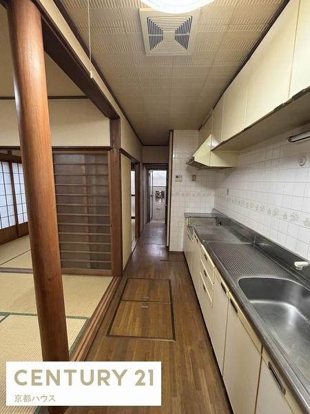京都市南区八条寺内町の中古一戸建