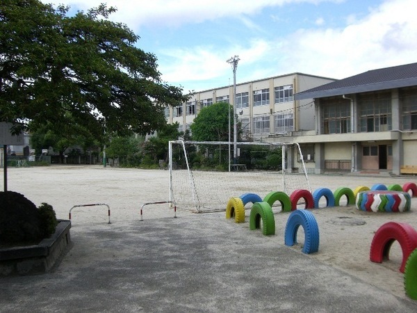 京都市南区久世上久世町の土地(京都市立大藪小学校)