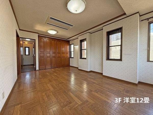 京都市下京区油小路通花屋町下る仏具屋町の中古一戸建