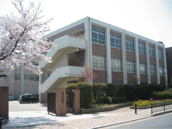 深草西浦住宅(京都市立藤森中学校)