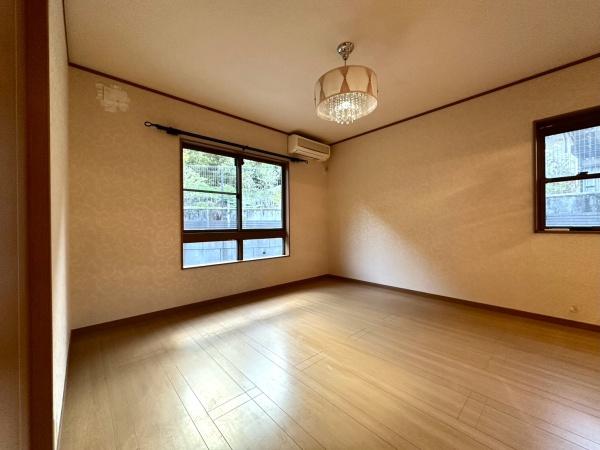 京都市伏見区桃山町伊庭の中古一戸建て