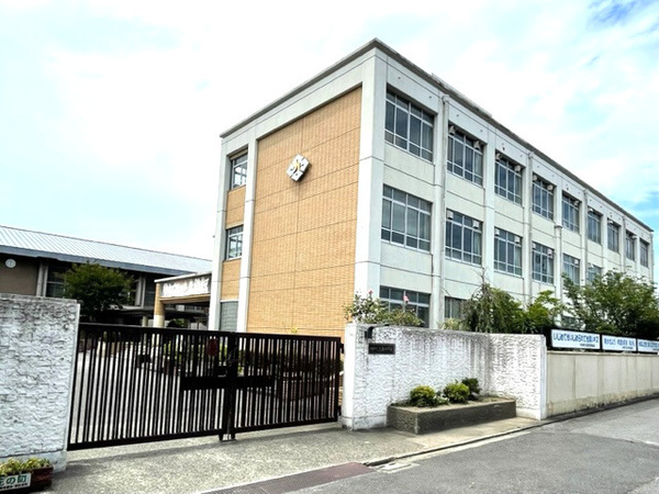 京都市南区西九条南田町の中古一戸建て(京都市立九条中学校)